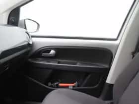 Volkswagen Up! (2023) thumbnail 23