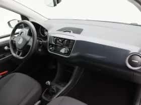 Volkswagen Up! (2023) thumbnail 28