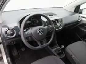 Volkswagen Up! (2023) thumbnail 4