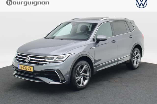 Volkswagen Tiguan (2023) thumbnail 1
