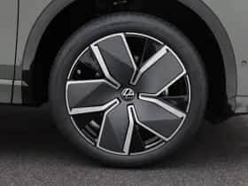 Volkswagen Tiguan thumbnail 11