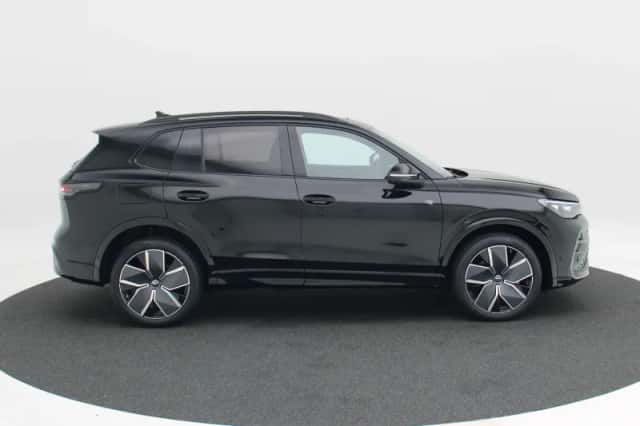 Volkswagen Tiguan (2026) thumbnail 6