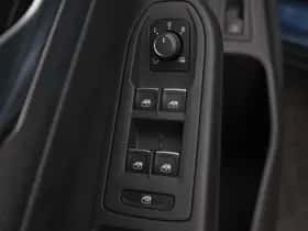 Volkswagen Golf thumbnail 22