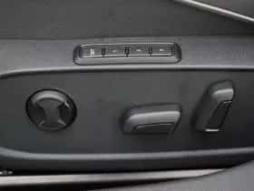 Volkswagen Golf thumbnail 23