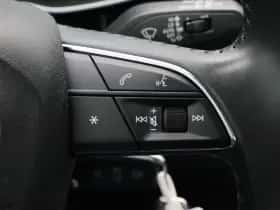 Audi Q3 (2019) thumbnail 22