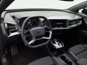 Audi Q4 thumbnail 3