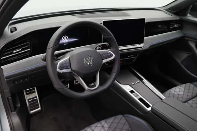 Volkswagen Passat (2026) thumbnail 3