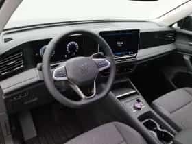 Volkswagen Tiguan (2026) thumbnail 3