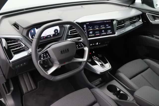 Audi Q4 e-tron (2026) thumbnail 3