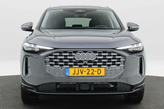 Audi Q5 (2025) thumbnail 3