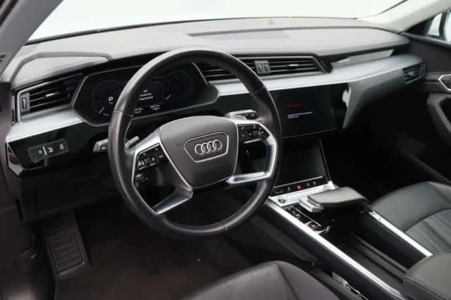 Audi e-tron (2022) thumbnail 4