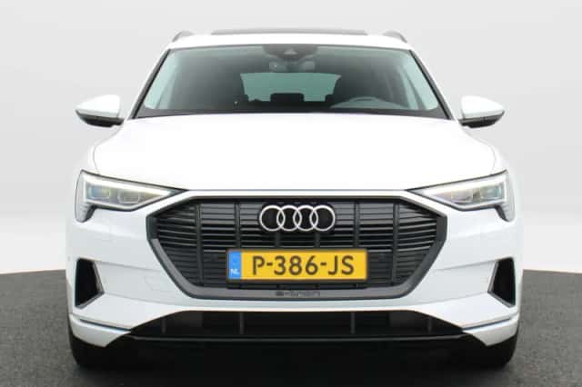 Audi e-tron (2022) thumbnail 5