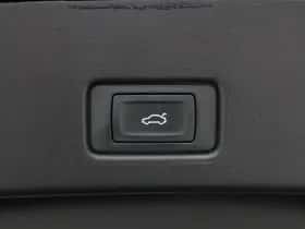 Audi Q4 (2022) thumbnail 17