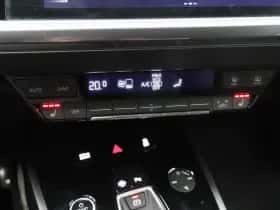 Audi Q4 (2022) thumbnail 29