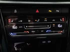Volkswagen T-Roc (2022) thumbnail 30