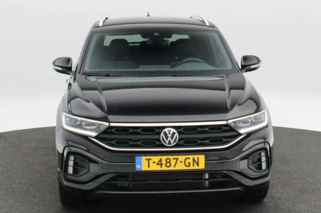 Volkswagen T-Roc (2022) thumbnail 5