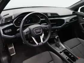 Audi Q3 (2021) thumbnail 3