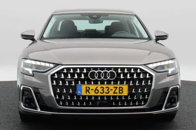 Audi A8 (2023) thumbnail 5