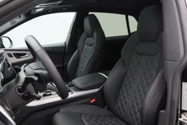 Audi Q8 (2025) thumbnail 6