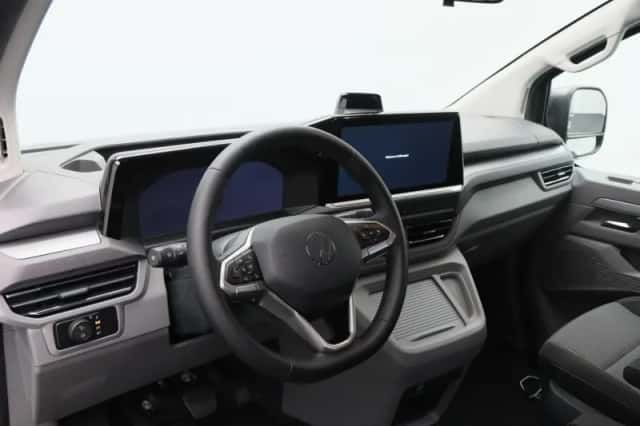 Volkswagen Transporter (2026) thumbnail 3