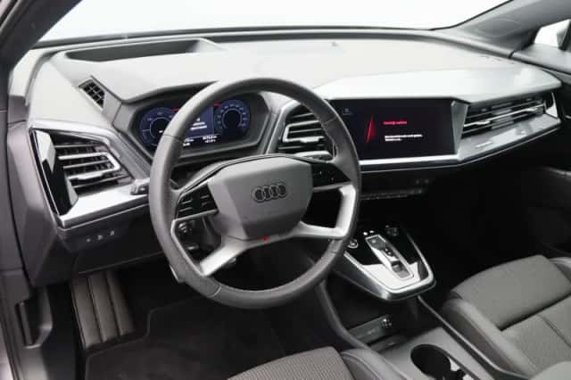 Audi Q4 (2025) thumbnail 4
