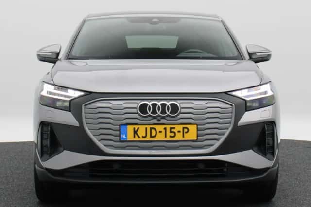 Audi Q4 (2025) thumbnail 5