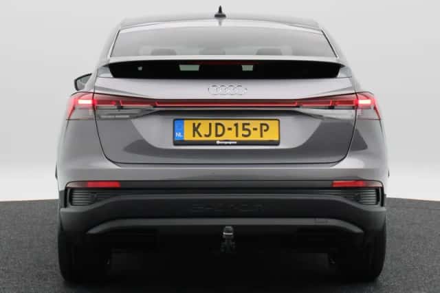 Audi Q4 (2025) thumbnail 6