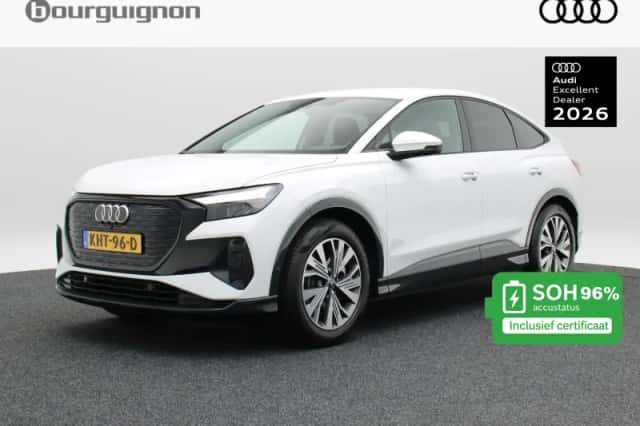 Audi Q4 (2023) thumbnail 1