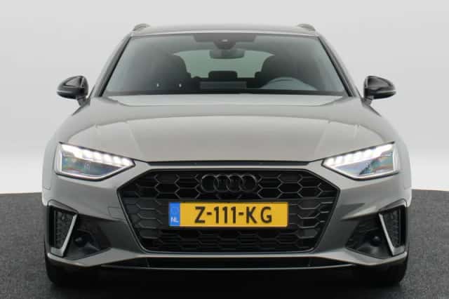 Audi A4 (2024) thumbnail 4