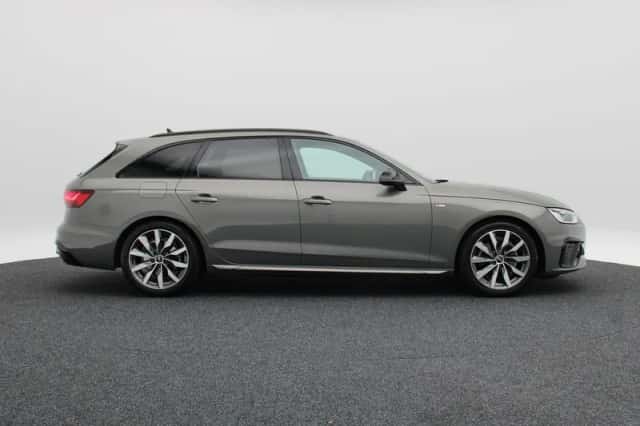 Audi A4 (2024) thumbnail 6