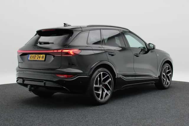 Audi Q6 e-tron (2026) thumbnail 2