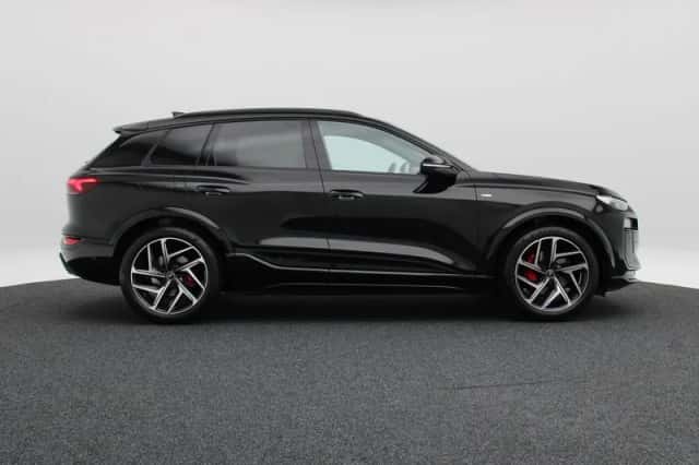 Audi Q6 e-tron (2026) thumbnail 6