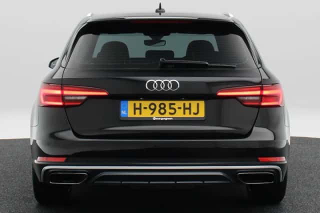 Audi A4 (2020) thumbnail 5