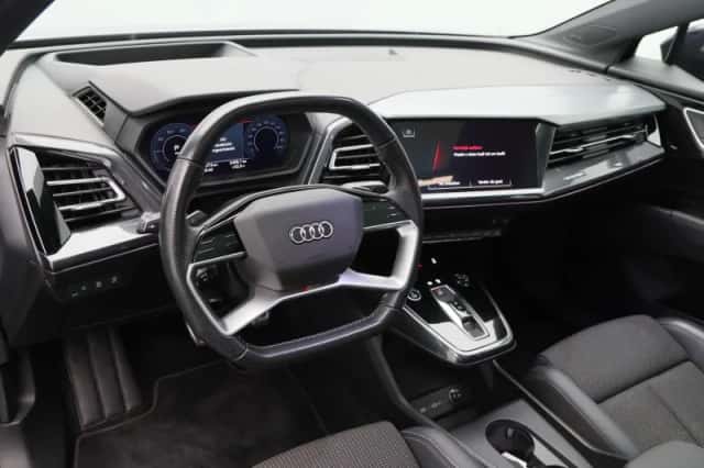 Audi Q4 e-tron (2022) thumbnail 4