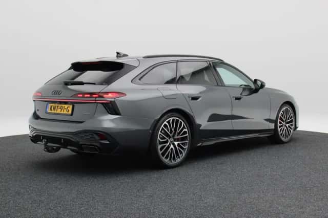 Audi A6 (2025) thumbnail 2