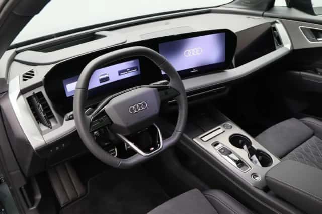Audi Q4 e-tron (2026) thumbnail 3