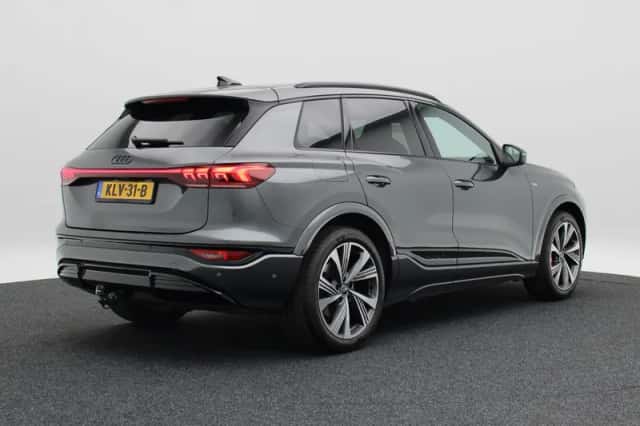 Audi Q6 e-tron (2025) thumbnail 3