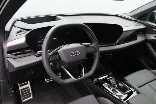 Audi Q6 e-tron (2025) thumbnail 4