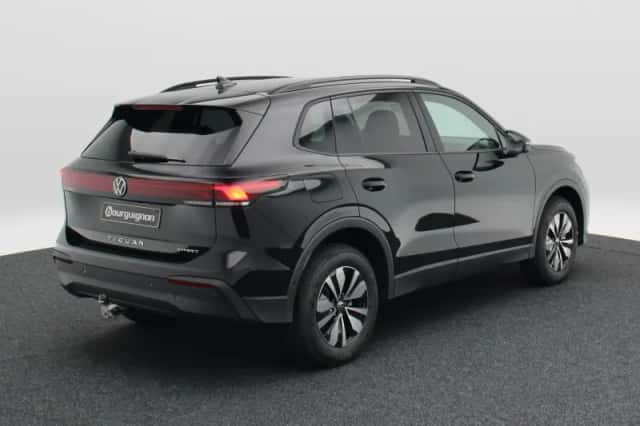 Volkswagen Tiguan (2026) thumbnail 2