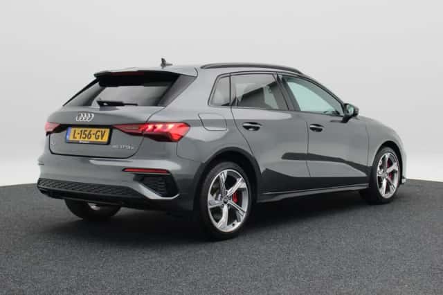 Audi A3 (2021) thumbnail 3