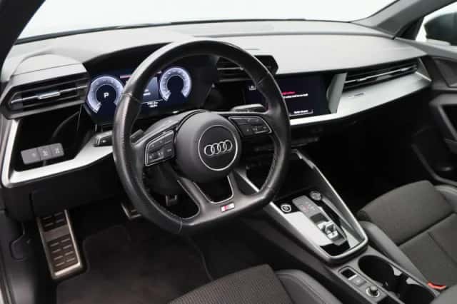 Audi A3 (2021) thumbnail 4