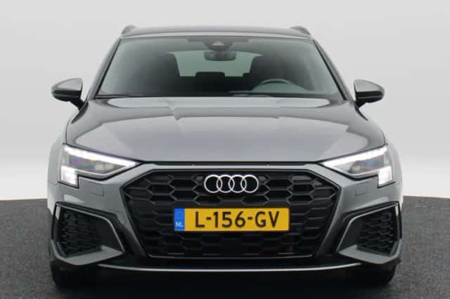 Audi A3 (2021) thumbnail 5
