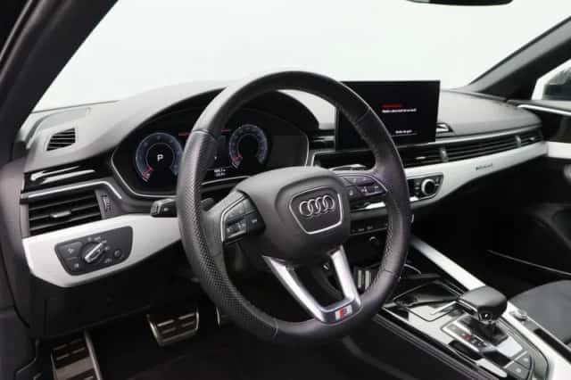 Audi A4 (2022) thumbnail 3