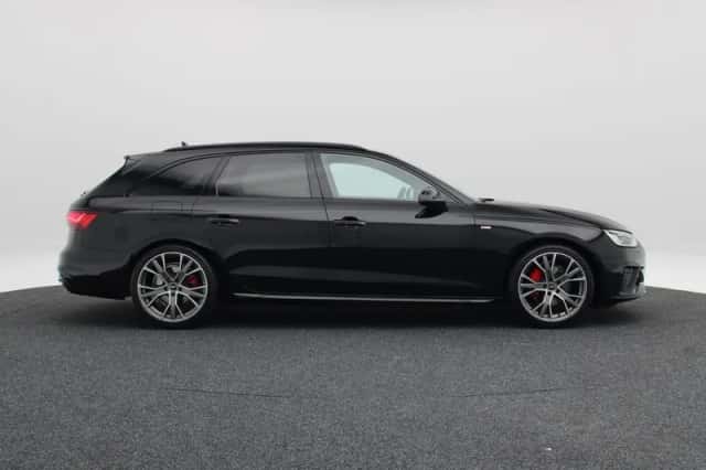 Audi A4 (2022) thumbnail 6