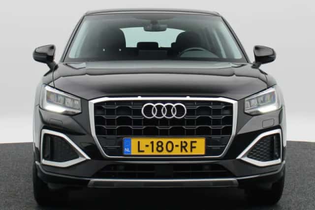 Audi Q2 (2021) thumbnail 4