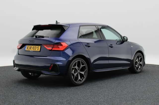 Audi A1 (2025) thumbnail 2