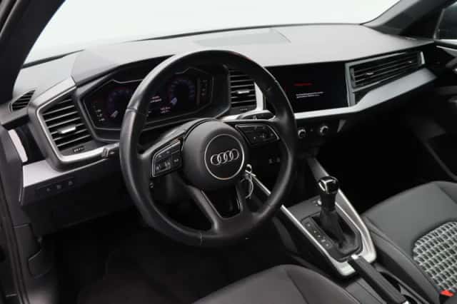 Audi A1 (2021) thumbnail 3