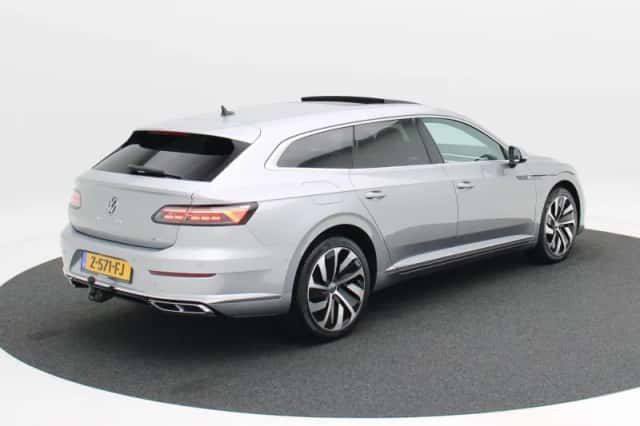 Volkswagen Arteon (2023) thumbnail 2