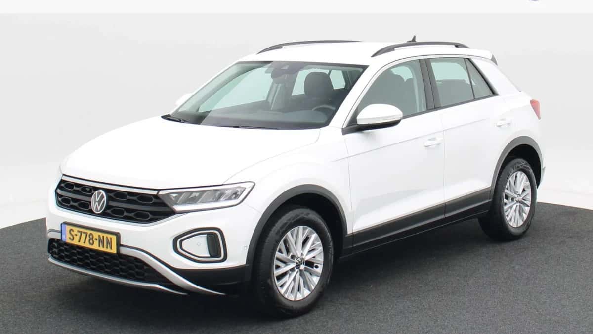 Volkswagen T-Roc (2022) — foto 1