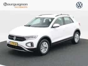 Volkswagen T-Roc (2022) thumbnail 1